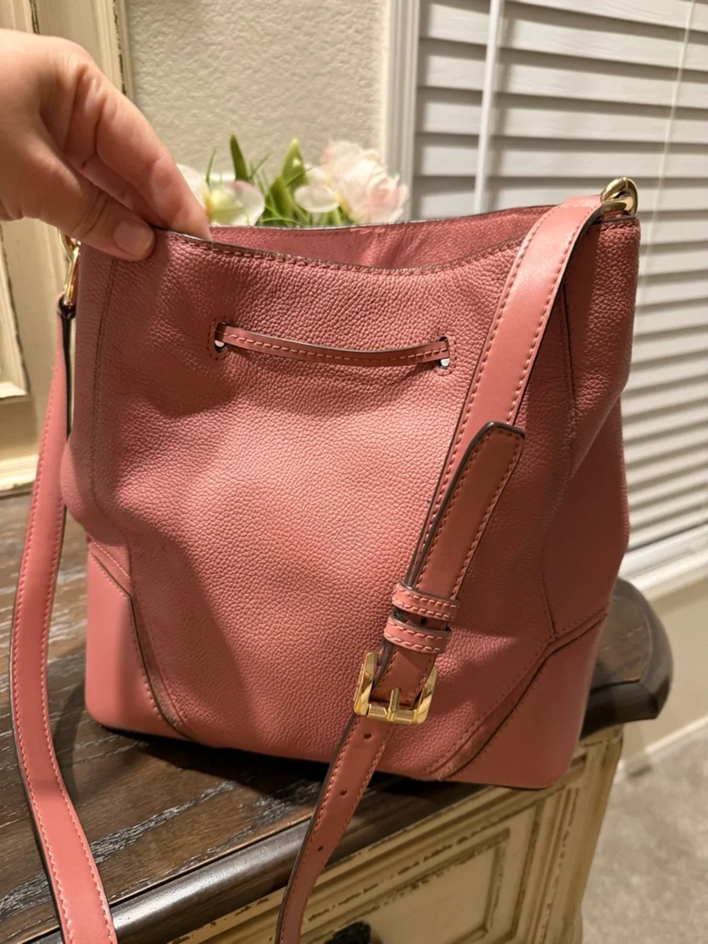 Michael Kors Rose Pink Leather Drawstring Bucket Shoulder Bag - Picture 3 of 5